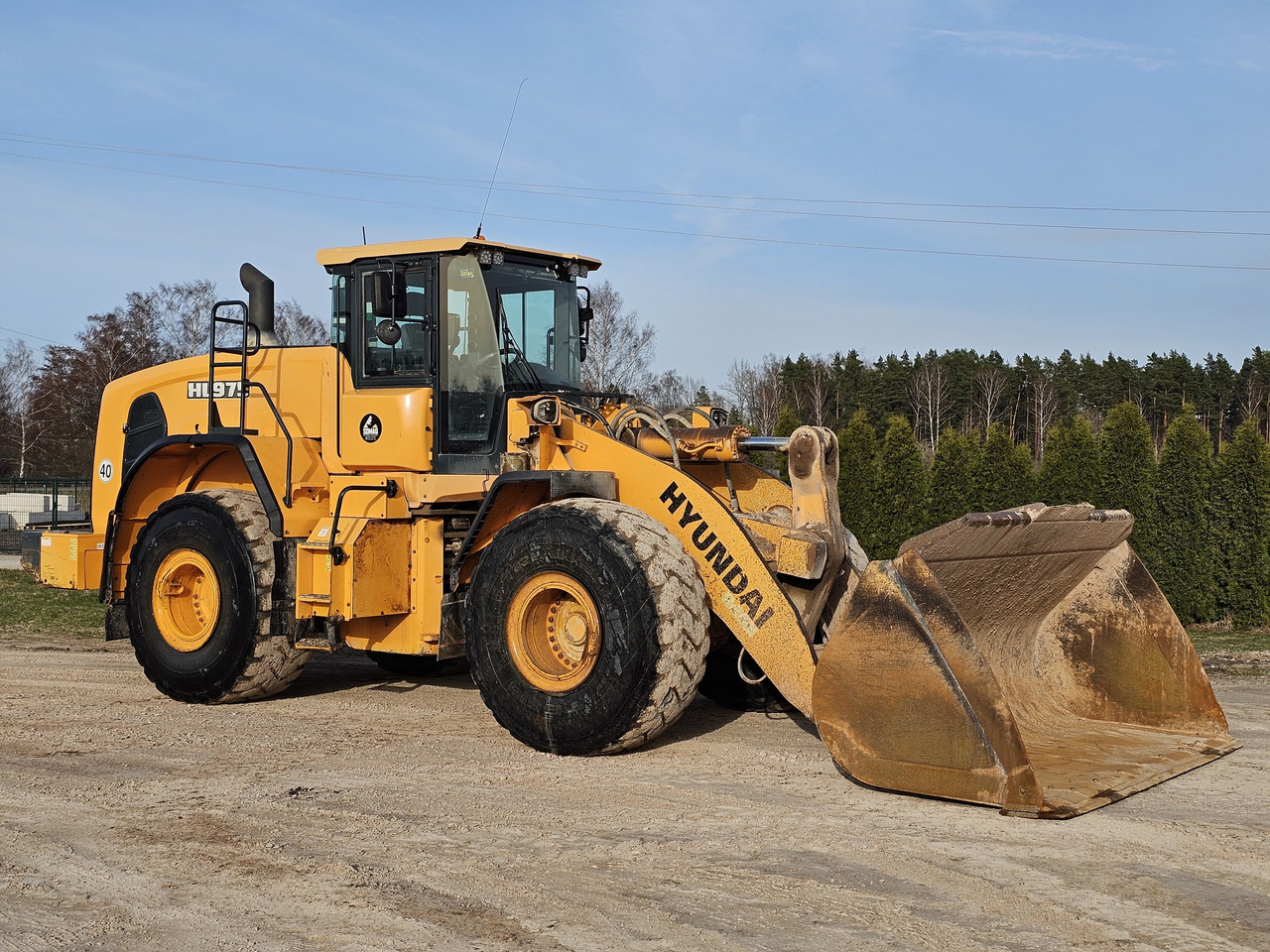 HYUNDAI HL975 - Utovarivač točkaš: slika 4 HYUNDAI HL975 - Utovarivač točkaš: slika 4