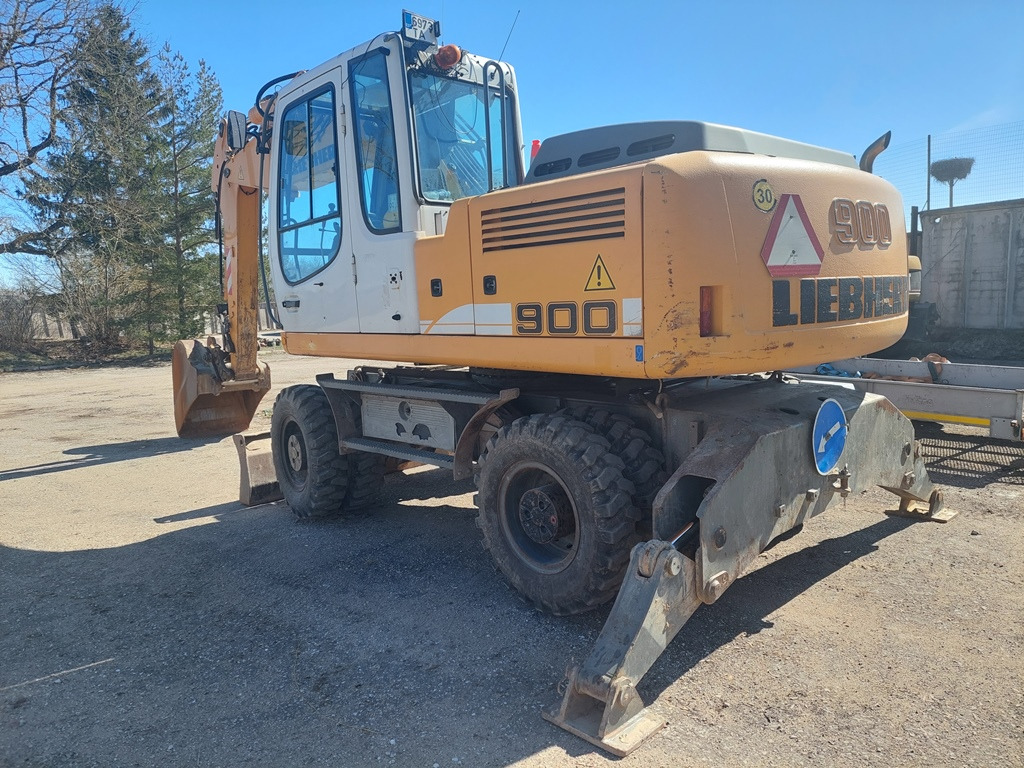 LIEBHERR A900C - Bager točkaš: slika 2 LIEBHERR A900C - Bager točkaš: slika 2