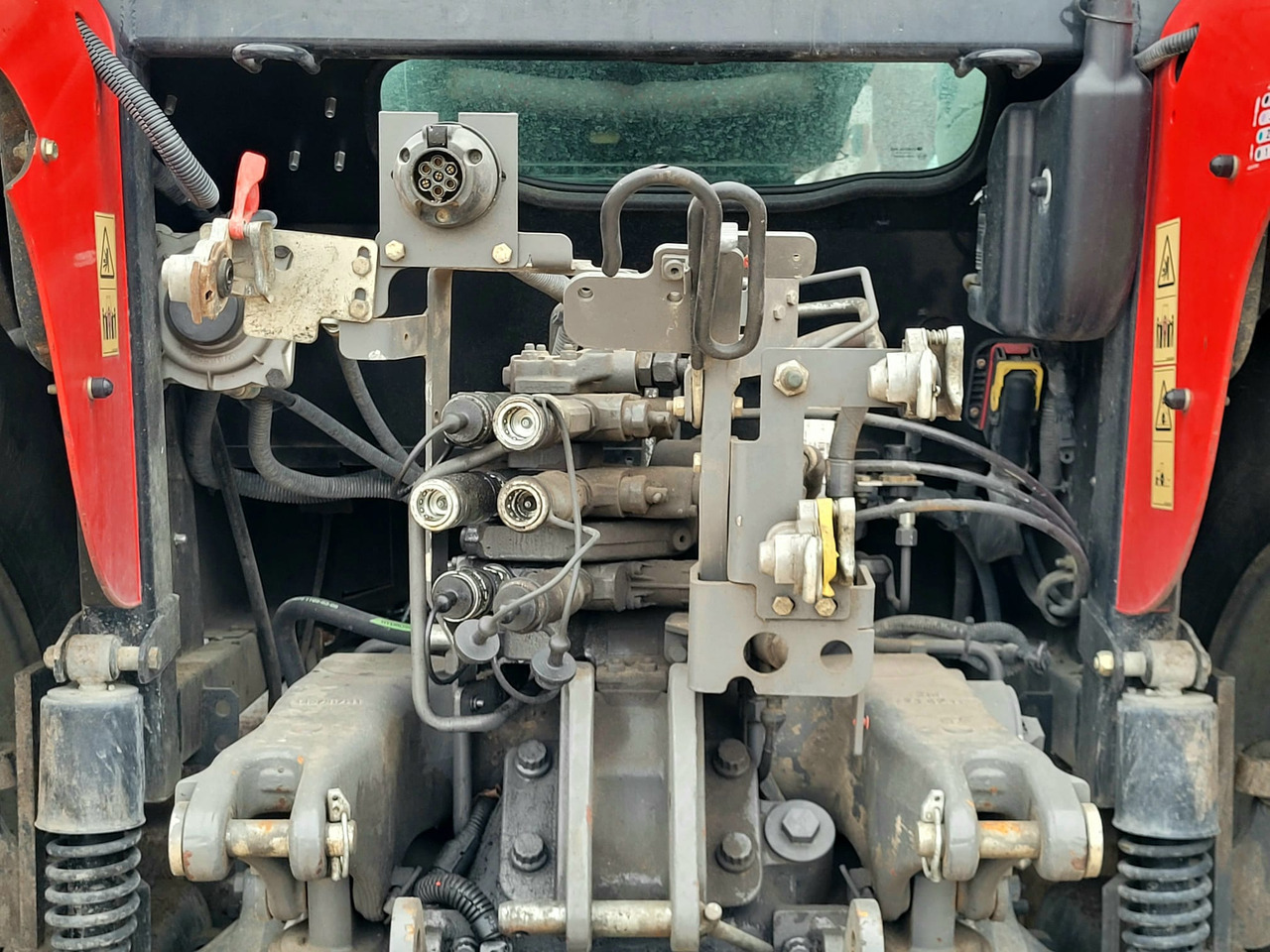 Traktor Massey Ferguson 5711 Dyna 4: slika 24