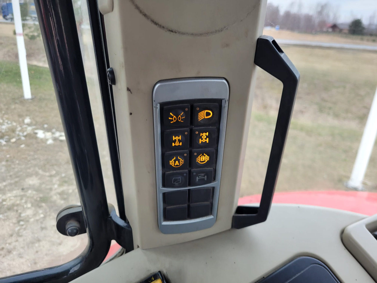 Traktor Massey Ferguson 5711 Dyna 4: slika 21