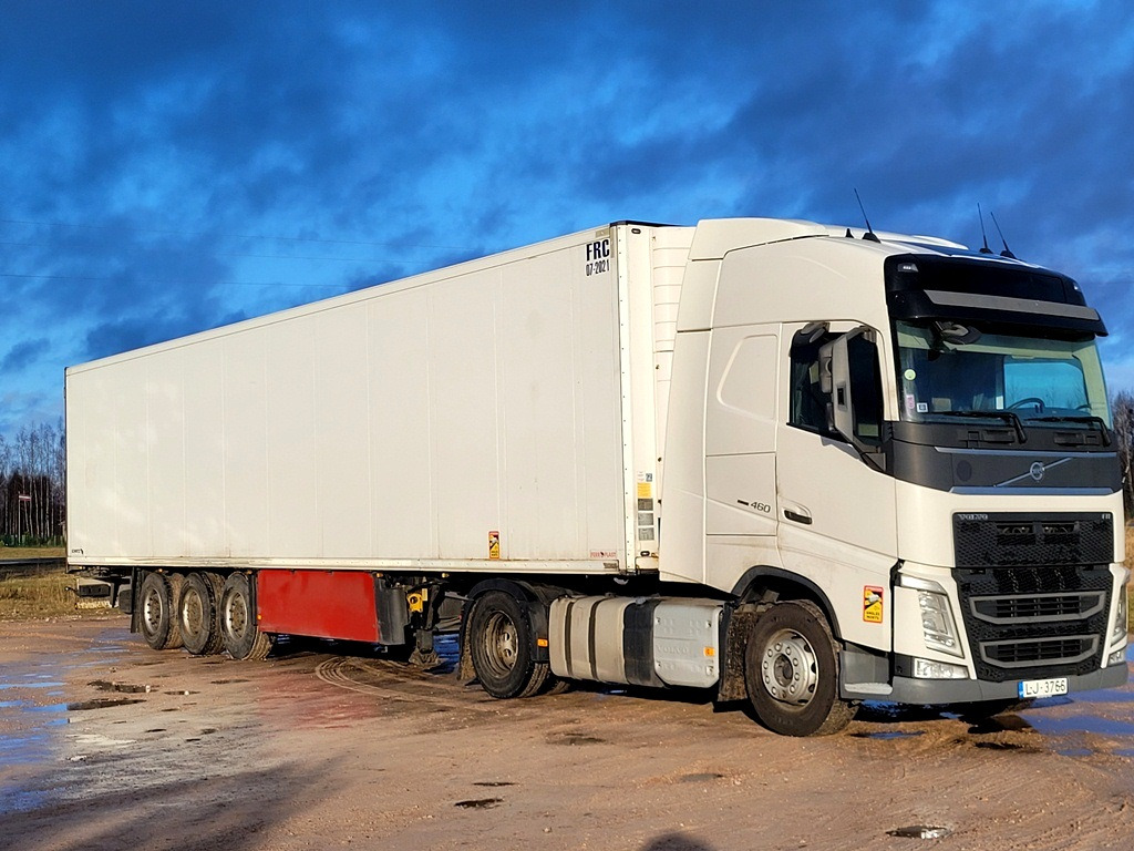 Volvo FH460 + refrigerated semi-trailer - Tegljač: slika 1 Volvo FH460 + refrigerated semi-trailer - Tegljač: slika 1