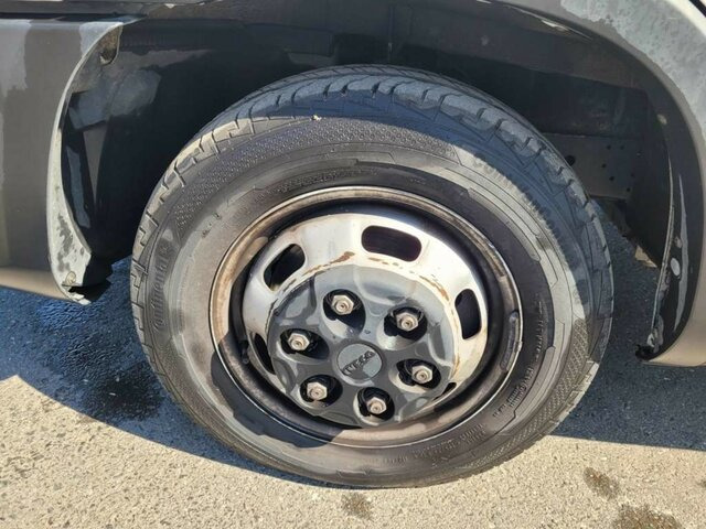 IVECO Daily 35C16H3.0 Kastenaufbau + Kran... - Furgon: slika 4 IVECO Daily 35C16H3.0 Kastenaufbau + Kran... - Furgon: slika 4