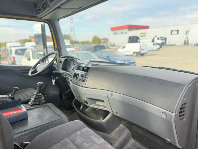 MERCEDES-BENZ Atego 1022 L Pritsche / Klima / Tachograph... - Šlep vozilo: slika 4 MERCEDES-BENZ Atego 1022 L Pritsche / Klima / Tachograph... - Šlep vozilo: slika 4