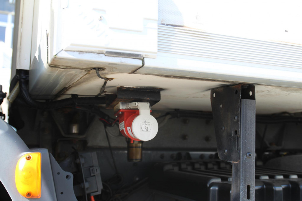 Daf LF 250 E6 Carrier Supra Strom Tür + LBW Kamera - Hladnjača: slika 5 Daf LF 250 E6 Carrier Supra Strom Tür + LBW Kamera - Hladnjača: slika 5