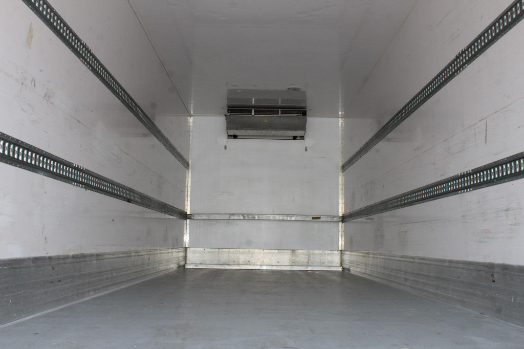 Iveco Eurocargo ML190-320L E6 CS 1150 LBW Schlafkabine - Hladnjača: slika 2 Iveco Eurocargo ML190-320L E6 CS 1150 LBW Schlafkabine - Hladnjača: slika 2