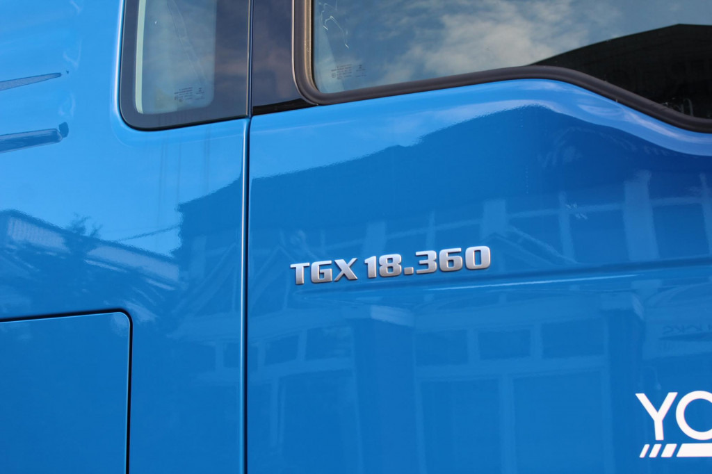MAN TGX 18.360 Retarder Plane Edscha Aluwand - Kamion sa ceradom: slika 4 MAN TGX 18.360 Retarder Plane Edscha Aluwand - Kamion sa ceradom: slika 4