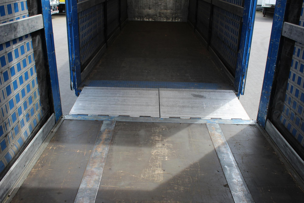 MAN TGX 26.460 Retarder Plane-Zug 120M3 Durchlade - Kamion sa ceradom: slika 3 MAN TGX 26.460 Retarder Plane-Zug 120M3 Durchlade - Kamion sa ceradom: slika 3