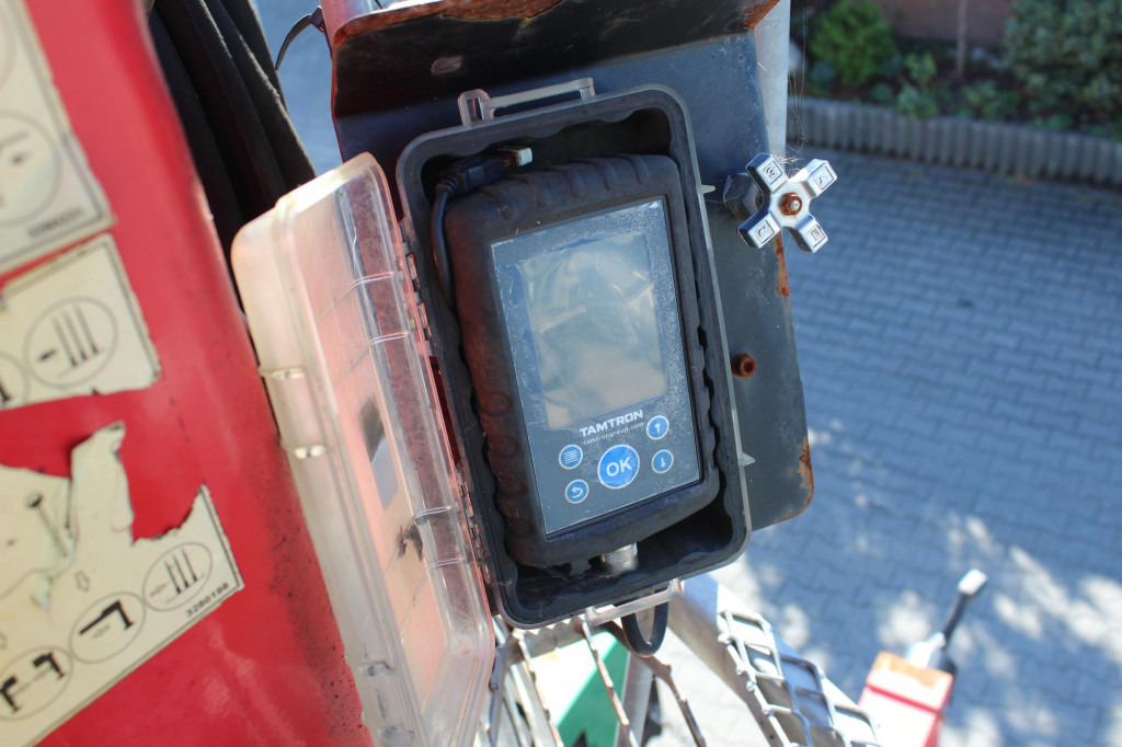 MAN TGX 33.560 D38Motor 6x4 Intarder KESLA-Holzkran - Šticar, Kamion sa dizalicom: slika 5 MAN TGX 33.560 D38Motor 6x4 Intarder KESLA-Holzkran - Šticar, Kamion sa dizalicom: slika 5