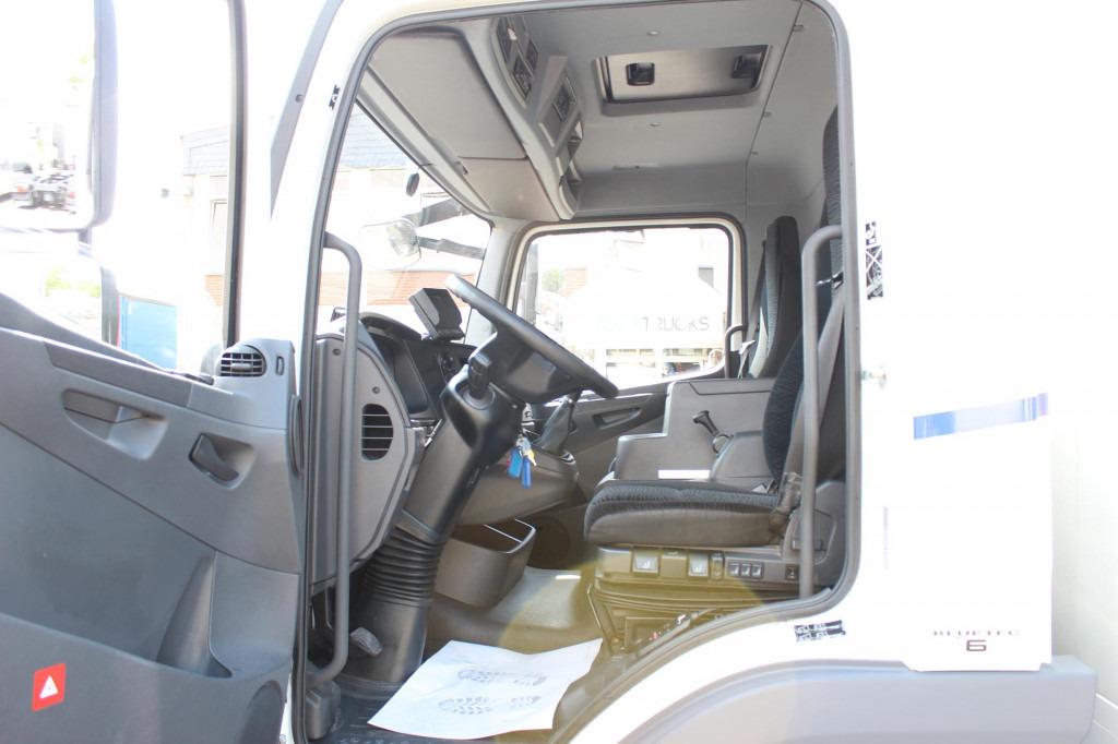 Mercedes-Benz Atego 1321 E6 Koffer Klima Kamera Schalter LBW - Kamion sa zatvorenim sandukom: slika 5 Mercedes-Benz Atego 1321 E6 Koffer Klima Kamera Schalter LBW - Kamion sa zatvorenim sandukom: slika 5