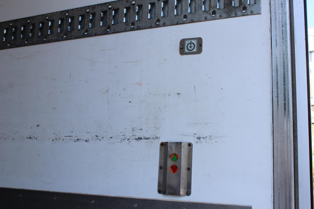 Renault D16 E6 CS 1250Mt. Bi-Temp. Tür+LBW TW Strom - Hladnjača: slika 3 Renault D16 E6 CS 1250Mt. Bi-Temp. Tür+LBW TW Strom - Hladnjača: slika 3