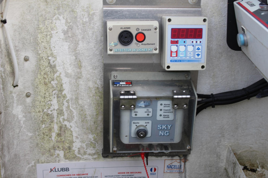 Renault Master Bühne KLUBB 11m 2 Personen Korb 200kg - Vazdušna platforma montirana na kamion: slika 2 Renault Master Bühne KLUBB 11m 2 Personen Korb 200kg - Vazdušna platforma montirana na kamion: slika 2