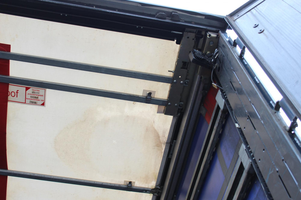 SCHMITZ Plane Edscha Liftachse Pal.-Kasten Lenkachse - Poluprikolica sa ceradom: slika 2 SCHMITZ Plane Edscha Liftachse Pal.-Kasten Lenkachse - Poluprikolica sa ceradom: slika 2