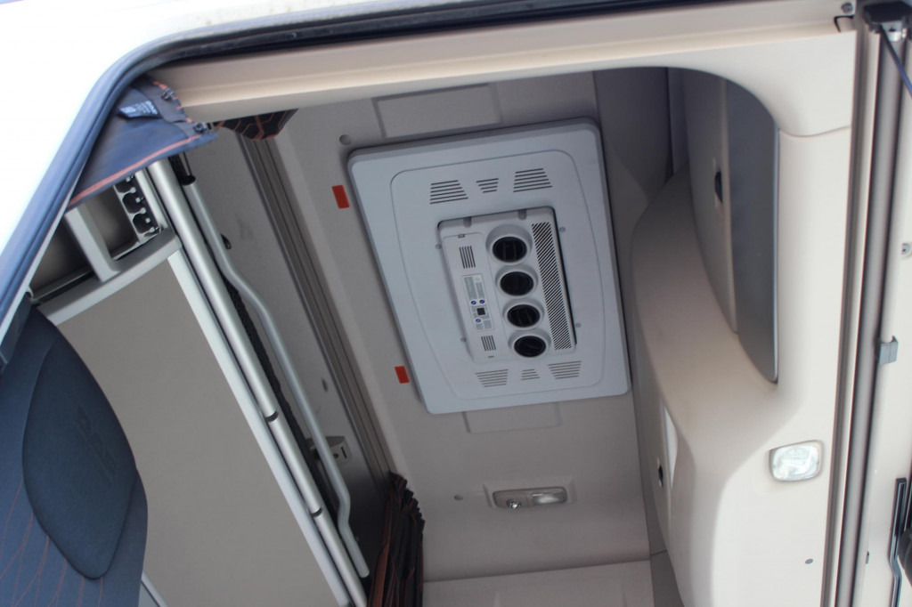 Daf 530 SSC Retarder Kühlbox 2 Tanks Standklima - Tegljač: slika 4 Daf 530 SSC Retarder Kühlbox 2 Tanks Standklima - Tegljač: slika 4