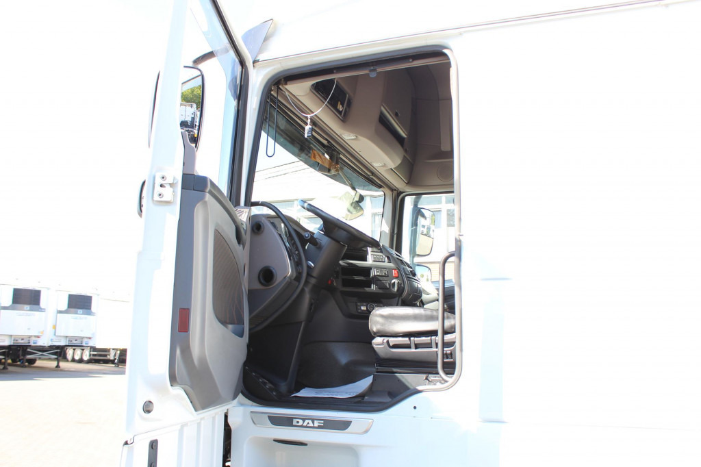 Daf 530 SSC Retarder Kühlbox 2 Tanks Standklima - Tegljač: slika 5 Daf 530 SSC Retarder Kühlbox 2 Tanks Standklima - Tegljač: slika 5