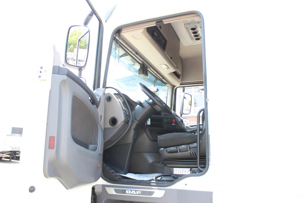 Daf XF 530 SC Retarder ACC LDWS Standklima Kühlbox - Tegljač: slika 4 Daf XF 530 SC Retarder ACC LDWS Standklima Kühlbox - Tegljač: slika 4