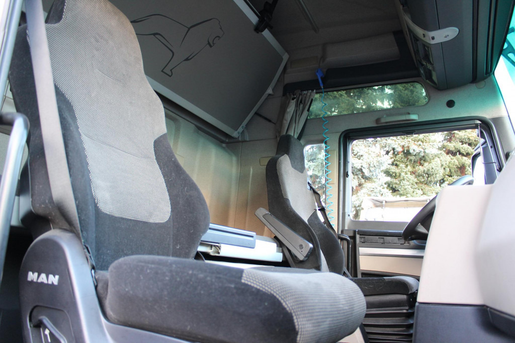 MAN TGX 18.510 E6 XXL Retarder Kühlbox Navi - Tegljač: slika 3 MAN TGX 18.510 E6 XXL Retarder Kühlbox Navi - Tegljač: slika 3