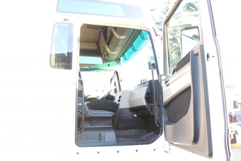 MAN TGX 18.510 E6 XXL Retarder Kühlbox Navi - Tegljač: slika 2 MAN TGX 18.510 E6 XXL Retarder Kühlbox Navi - Tegljač: slika 2