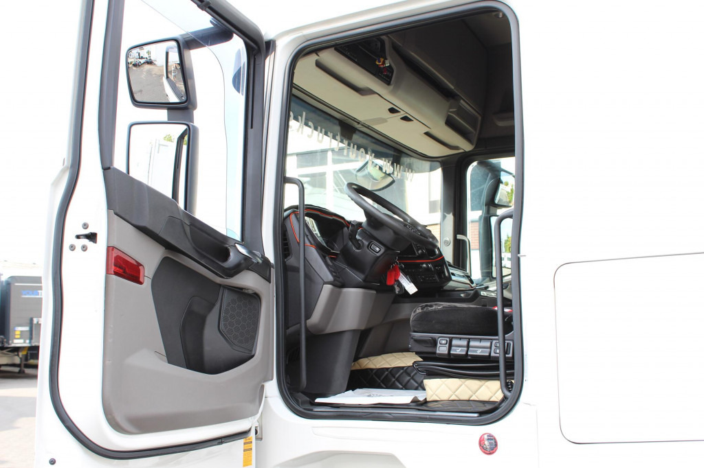 Scania R 500 Retarder LDWS Kühlbox 2 Tanks Navi - Tegljač: slika 4 Scania R 500 Retarder LDWS Kühlbox 2 Tanks Navi - Tegljač: slika 4