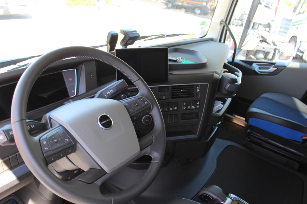 Volvo FH 500 Globe XL I-Park Cool Navi Miete-Rent! - Tegljač: slika 4 Volvo FH 500 Globe XL I-Park Cool Navi Miete-Rent! - Tegljač: slika 4