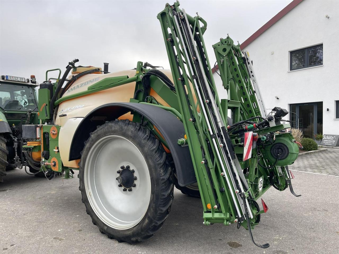 Amazone UX 4200 Special, Baujahr 2009 - Vučena prskalica: slika 3 Amazone UX 4200 Special, Baujahr 2009 - Vučena prskalica: slika 3