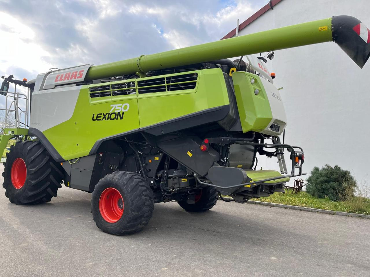CLAAS Lexion 750 V-Kanal 3D, 30kmh, Mercedes Motor, Baujahr 2017 - Kombinovani kombajn: slika 2 CLAAS Lexion 750 V-Kanal 3D, 30kmh, Mercedes Motor, Baujahr 2017 - Kombinovani kombajn: slika 2