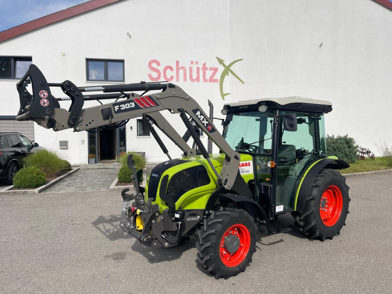 CLAAS Nexos 210, neuwertig, mit Frontlader und Frontzapfwelle, 236 Betriebsstunden - Traktor: slika 1 CLAAS Nexos 210, neuwertig, mit Frontlader und Frontzapfwelle, 236 Betriebsstunden - Traktor: slika 1