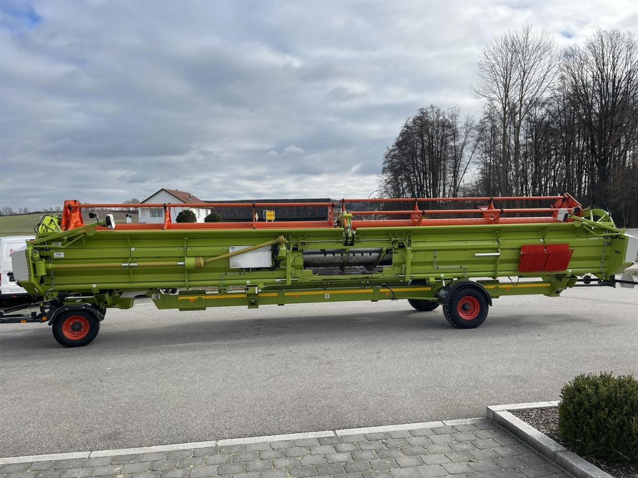 CLAAS Schneidwerk Claas Vario V1050, 1600ha, LED Laser, Baujahr 2016 - Prednji deo kombajna: slika 5 CLAAS Schneidwerk Claas Vario V1050, 1600ha, LED Laser, Baujahr 2016 - Prednji deo kombajna: slika 5