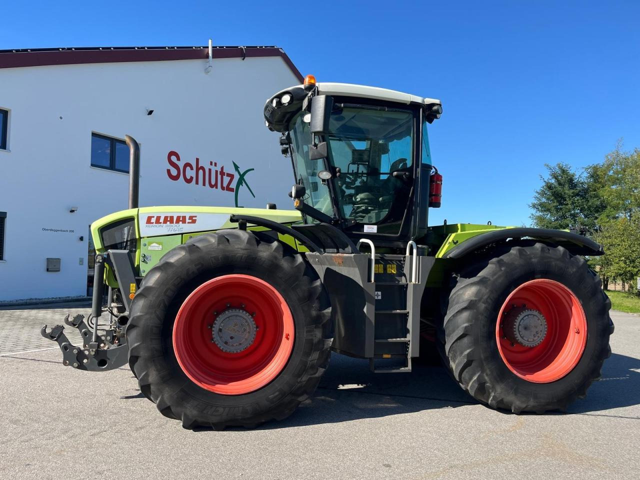 CLAAS Xerion 3800 Trac PTO mit GPS S3 mit Frontkraftheber und Heckzapfwelle, kommt vom Erstbesitzer, gepfl - Traktor: slika 1 CLAAS Xerion 3800 Trac PTO mit GPS S3 mit Frontkraftheber und Heckzapfwelle, kommt vom Erstbesitzer, gepfl - Traktor: slika 1