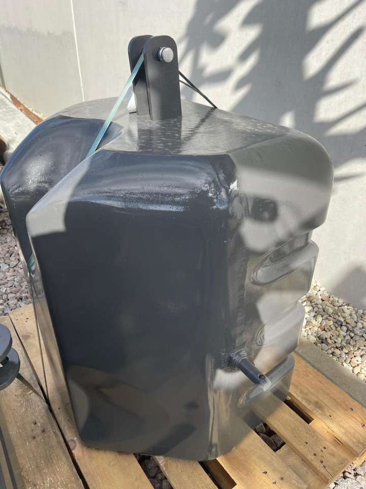 CLAAS Frontgewicht 600 kg, NEU - Dodatak: slika 4 CLAAS Frontgewicht 600 kg, NEU - Dodatak: slika 4