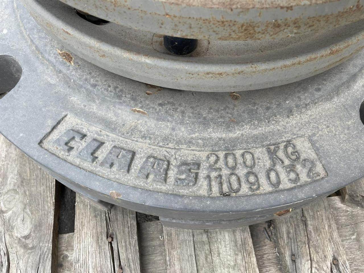 CLAAS Radgewichte 1109052, Claasnummer: 1125681.0 - Dodatak: slika 3 CLAAS Radgewichte 1109052, Claasnummer: 1125681.0 - Dodatak: slika 3