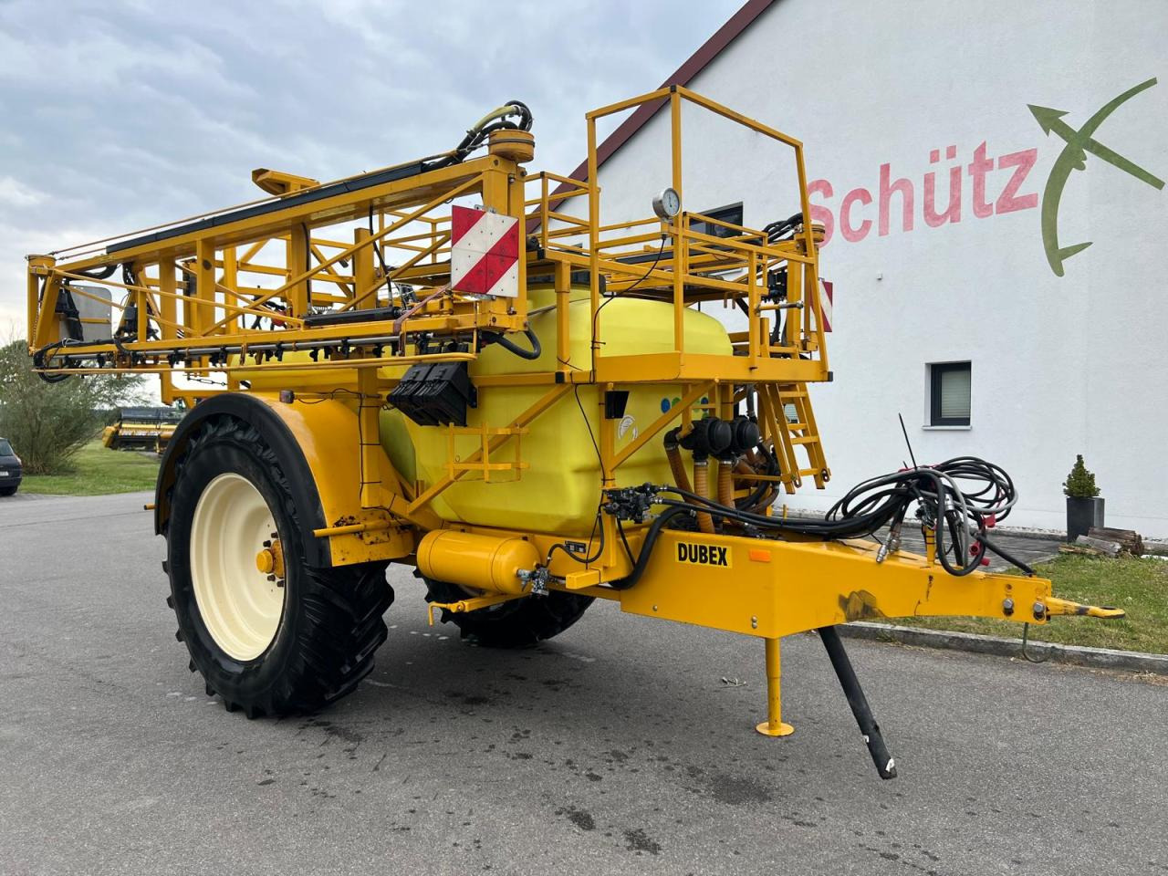 Dubex Vector 27m 3200 Liter Spritze, Baujahr 2002 - Vučena prskalica: slika 2 Dubex Vector 27m 3200 Liter Spritze, Baujahr 2002 - Vučena prskalica: slika 2