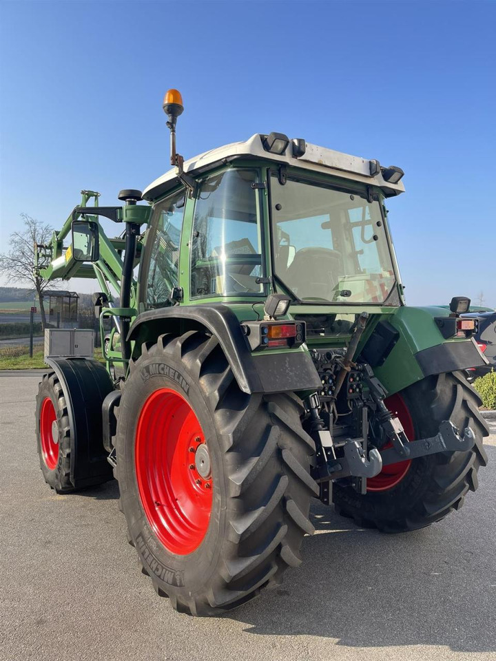 Fendt 309 Ci mit Frontlader, FKH, DL, Klima, 8250Bh, Baujahr 2005 - Traktor: slika 4 Fendt 309 Ci mit Frontlader, FKH, DL, Klima, 8250Bh, Baujahr 2005 - Traktor: slika 4