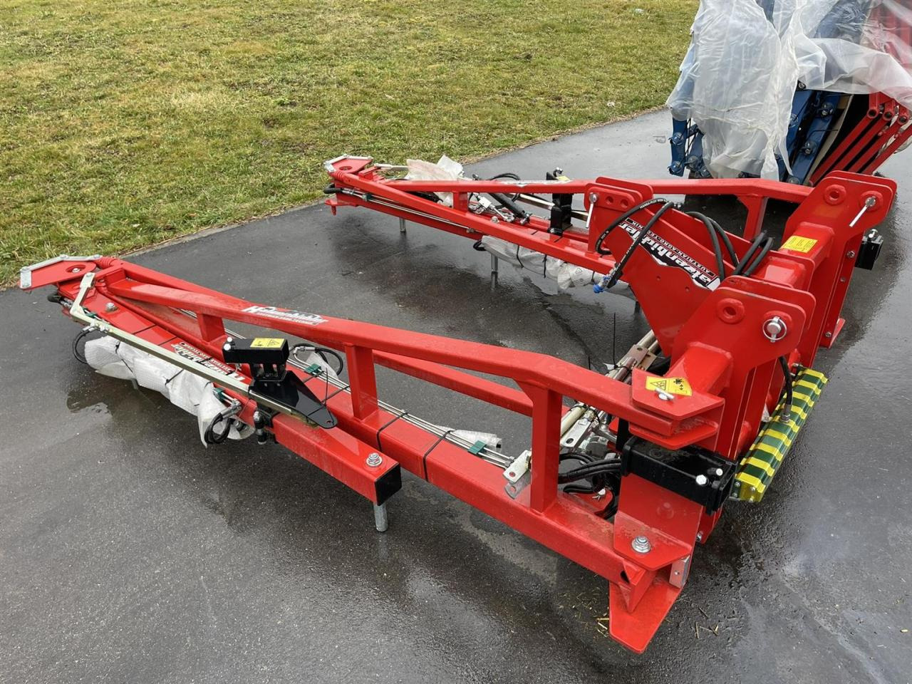 Hatzenbichler Neuwertiger Striegel mit hydraulischer Druckverstellung, 12m, Bj. 2023, Hatzenbichler - Drljača: slika 2 Hatzenbichler Neuwertiger Striegel mit hydraulischer Druckverstellung, 12m, Bj. 2023, Hatzenbichler - Drljača: slika 2
