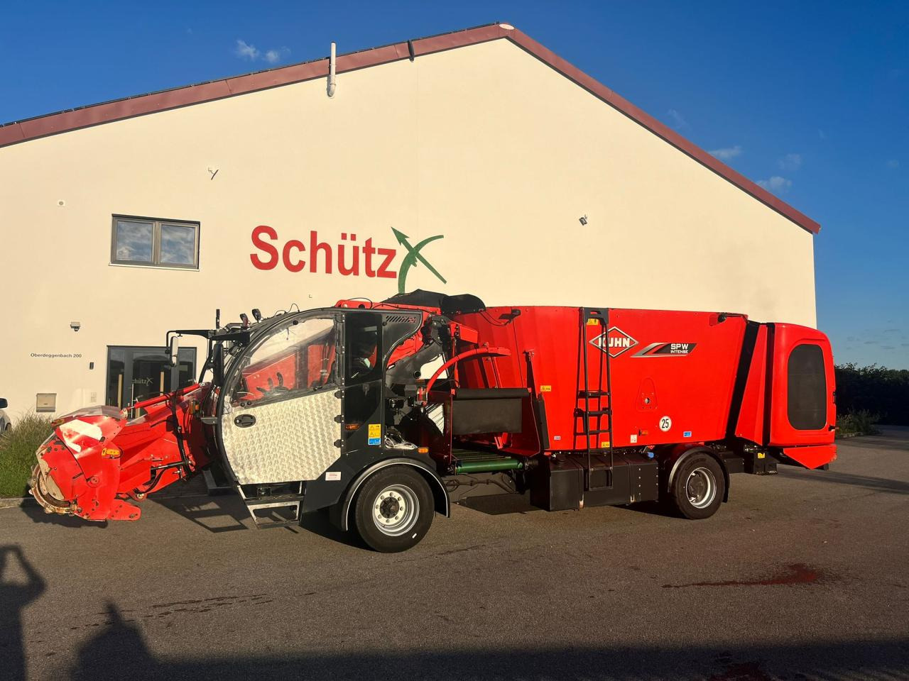 Kuhn 14.2 CS / Futtermischwagen / 2 Schnecken - Prikolica za mešanje stočne hrane: slika 1 Kuhn 14.2 CS / Futtermischwagen / 2 Schnecken - Prikolica za mešanje stočne hrane: slika 1