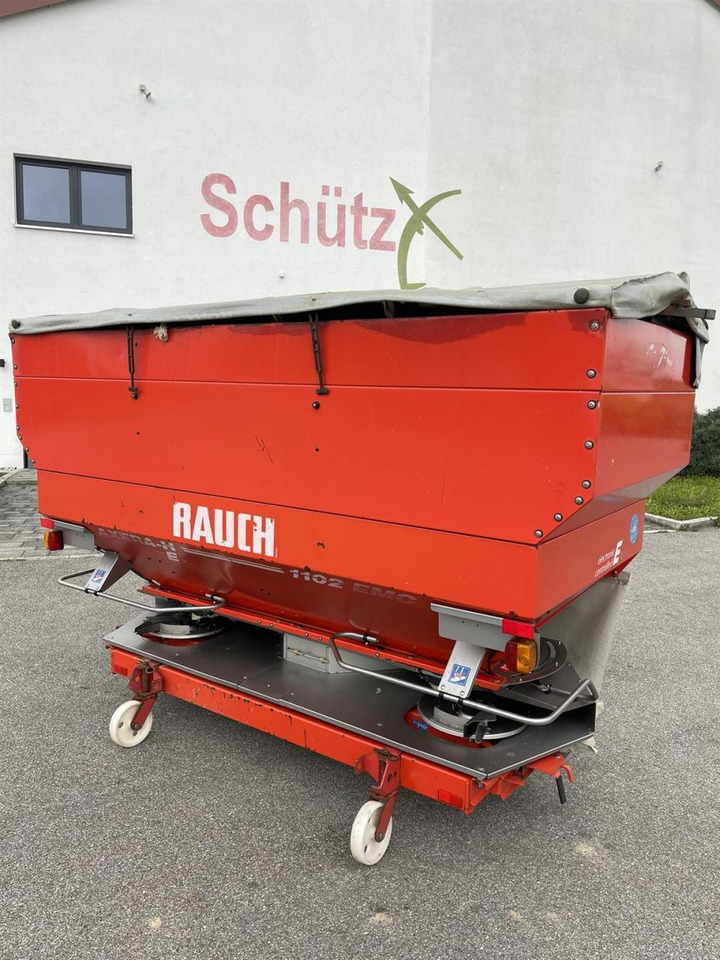 Rauch Axera H EMC 1102 mit Rauch Quantron P Bedienterminal, Abdeckplane, Rollvorrichtung - Rasipač veštačkog đubriva: slika 1 Rauch Axera H EMC 1102 mit Rauch Quantron P Bedienterminal, Abdeckplane, Rollvorrichtung - Rasipač veštačkog đubriva: slika 1