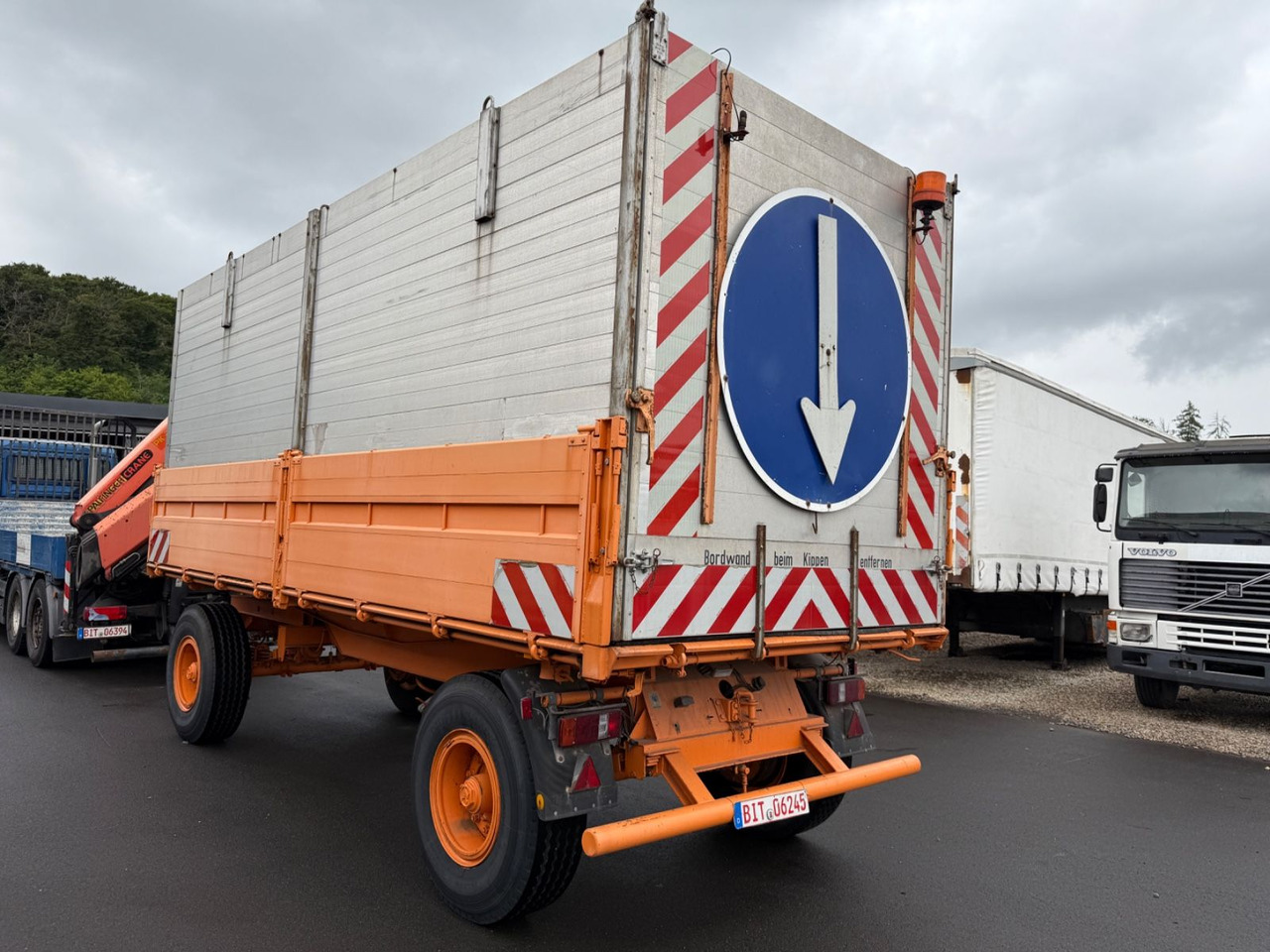 Kässbohrer 3 - Seiten Kipper Blattfederung + Zusatzaufbau - Prikolica istovarivača: slika 2 Kässbohrer 3 - Seiten Kipper Blattfederung + Zusatzaufbau - Prikolica istovarivača: slika 2