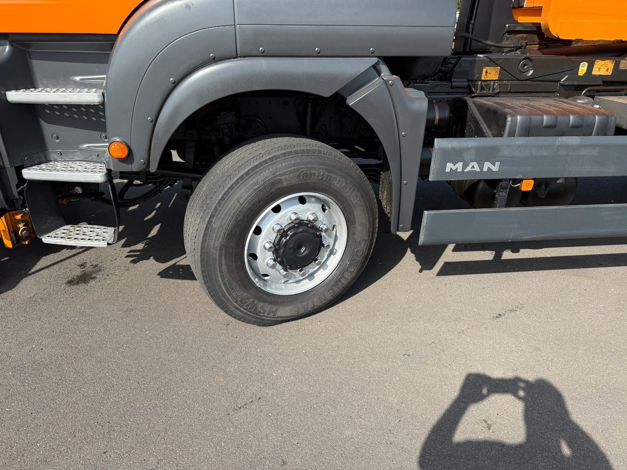 MAN TGA 18.350 4x4 Meiler Abroller RK 14.45 Winterd. - Kamion sa hidrauličnom kukom: slika 4 MAN TGA 18.350 4x4 Meiler Abroller RK 14.45 Winterd. - Kamion sa hidrauličnom kukom: slika 4
