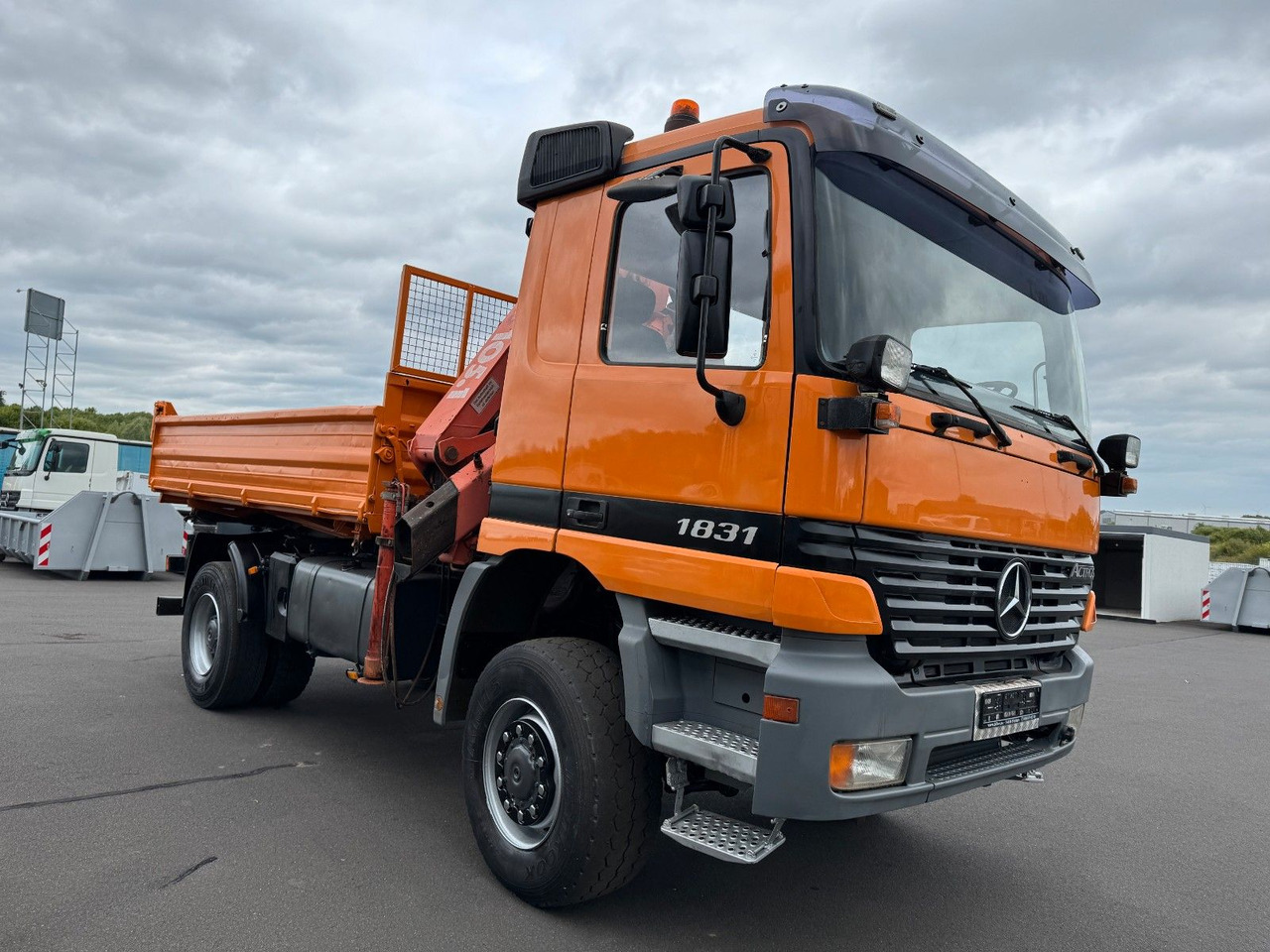 Mercedes-Benz Actros 1831 4x4 Kipper - Kran- Kupplung- Blattfe - Istovarivač, Kamion sa dizalicom: slika 5 Mercedes-Benz Actros 1831 4x4 Kipper - Kran- Kupplung- Blattfe - Istovarivač, Kamion sa dizalicom: slika 5