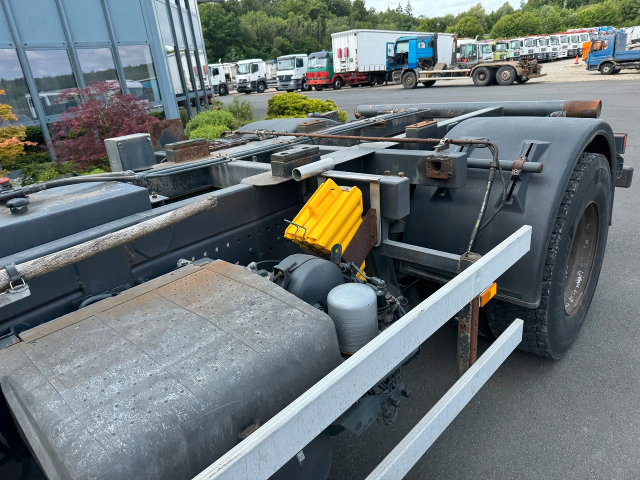 Mercedes-Benz Actros 1832 MP 3 Kipperfahrgestell + Klima - Kamion sa golom šasijom i zatvorenom kabinom: slika 5 Mercedes-Benz Actros 1832 MP 3 Kipperfahrgestell + Klima - Kamion sa golom šasijom i zatvorenom kabinom: slika 5