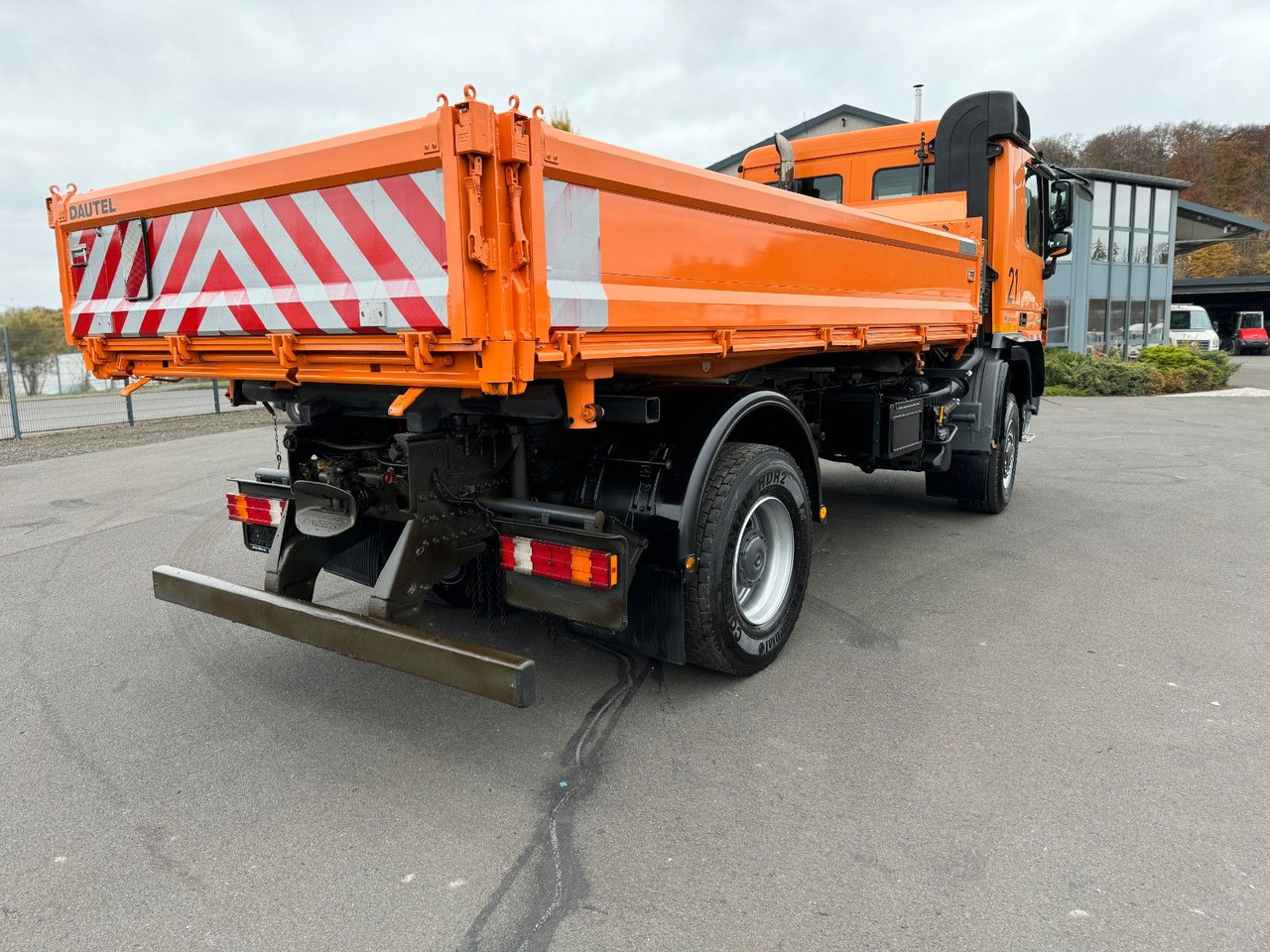Mercedes-Benz Actros 2036 4x4 Meiler Kipper Winterdienst Euro5 Mercedes-Benz Actros 2036 4x4 Meiller Kipper Winterdienst E 5 - Istovarivač: slika 4 Mercedes-Benz Actros 2036 4x4 Meiler Kipper Winterdienst Euro5 Mercedes-Benz Actros 2036 4x4 Meiller Kipper Winterdienst E 5 - Istovarivač: slika 4