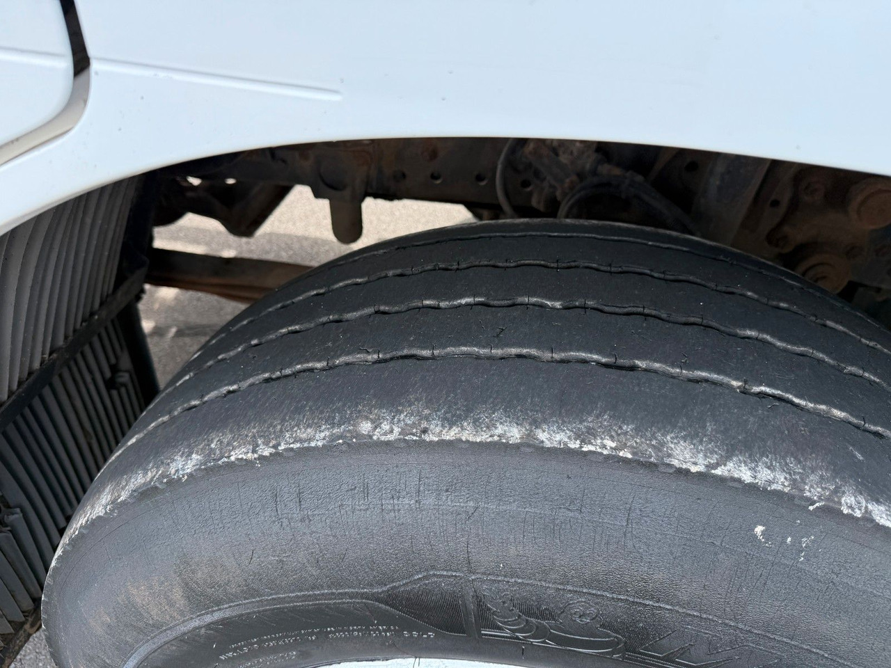 Mercedes-Benz Actros 2543 6x2 Klima + Kupplung - Kamion sa hidrauličnom kukom: slika 5 Mercedes-Benz Actros 2543 6x2 Klima + Kupplung - Kamion sa hidrauličnom kukom: slika 5