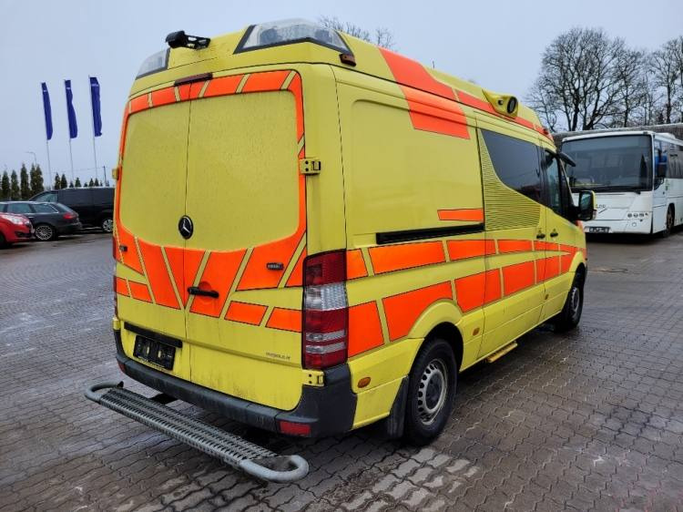 MERCEDES – BENZ SPRINTER 2.2D AMBULANCE (PROFILE) KLIMA 11.2014 EURO 5 - Vozilo hitne pomoći: slika 4 MERCEDES – BENZ SPRINTER 2.2D AMBULANCE (PROFILE) KLIMA 11.2014 EURO 5 - Vozilo hitne pomoći: slika 4