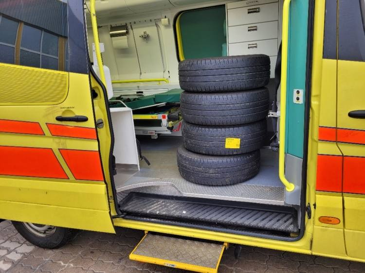 MERCEDES – BENZ SPRINTER 2.2D AMBULANCE (PROFILE) KLIMA 11.2014 EURO 5 - Vozilo hitne pomoći: slika 5 MERCEDES – BENZ SPRINTER 2.2D AMBULANCE (PROFILE) KLIMA 11.2014 EURO 5 - Vozilo hitne pomoći: slika 5