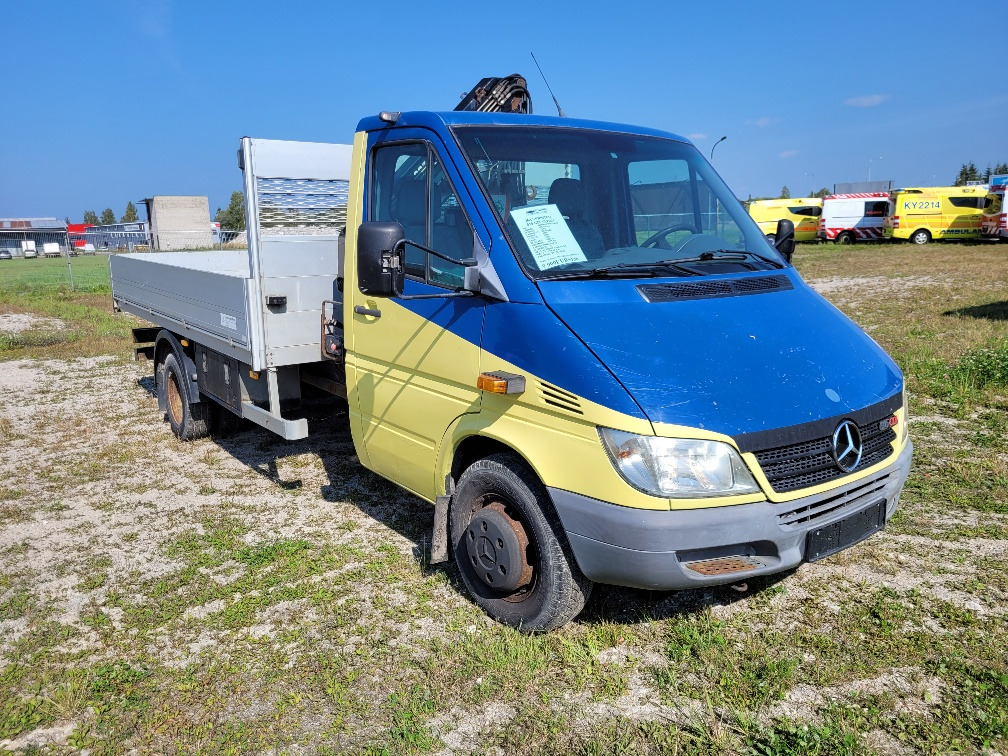 MERCEDES – BENZ SPRINTER 616CDI HIAB 027-2 Crane 10.2004 - Dostavno vozilo sa otvorenom sandukom: slika 1 MERCEDES – BENZ SPRINTER 616CDI HIAB 027-2 Crane 10.2004 - Dostavno vozilo sa otvorenom sandukom: slika 1