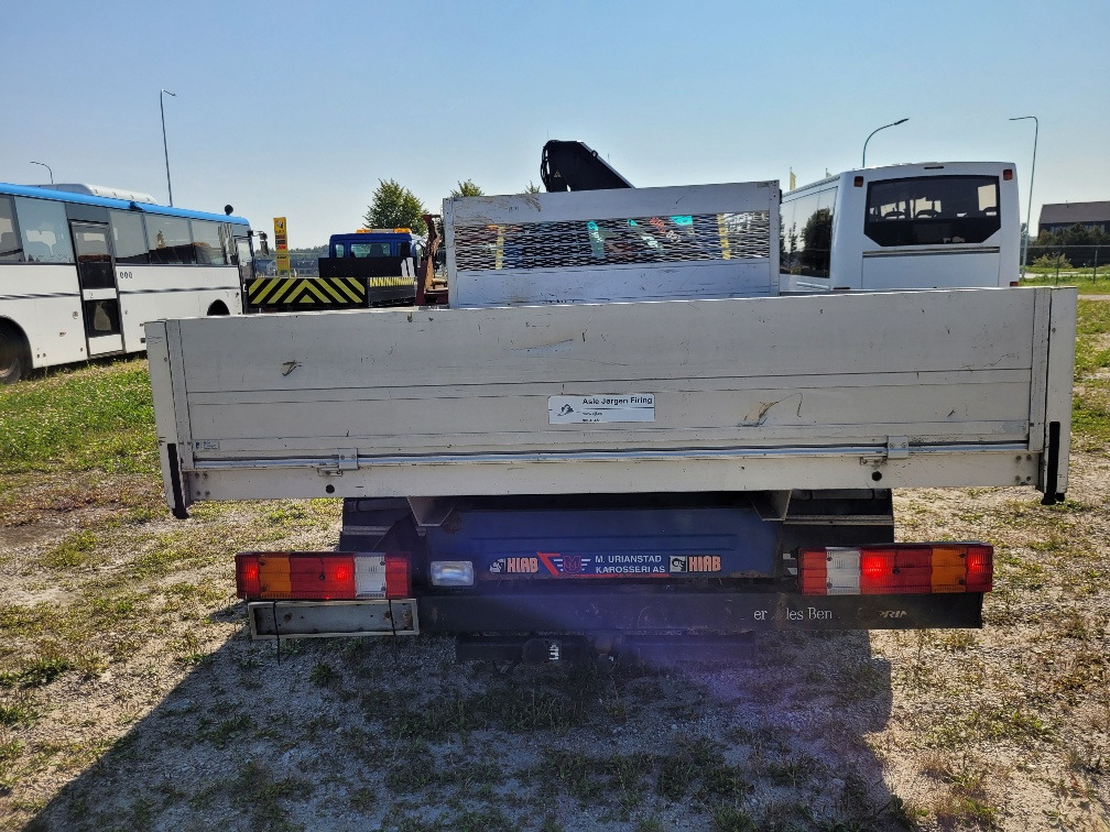 MERCEDES – BENZ SPRINTER 616CDI HIAB 027-2 Crane 10.2004 - Dostavno vozilo sa otvorenom sandukom: slika 5 MERCEDES – BENZ SPRINTER 616CDI HIAB 027-2 Crane 10.2004 - Dostavno vozilo sa otvorenom sandukom: slika 5