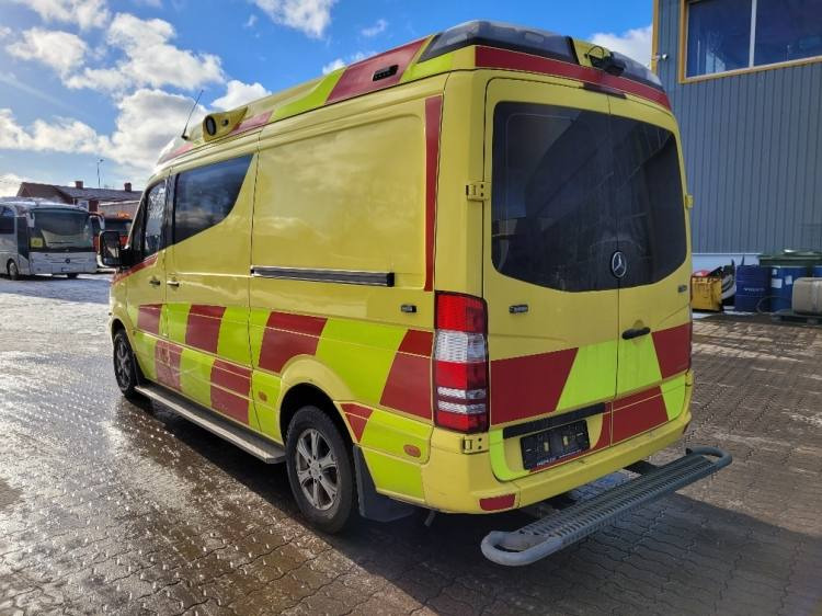 MERCEDES – BENZ SPRINTER AMBULANCE (PROFILE) KLIMA 2.2016 EURO 6 - Vozilo hitne pomoći: slika 3 MERCEDES – BENZ SPRINTER AMBULANCE (PROFILE) KLIMA 2.2016 EURO 6 - Vozilo hitne pomoći: slika 3