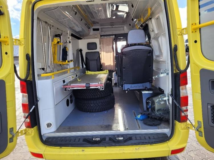 MERCEDES – BENZ SPRINTER AMBULANCE (PROFILE) KLIMA 2.2016 EURO 6 - Vozilo hitne pomoći: slika 4 MERCEDES – BENZ SPRINTER AMBULANCE (PROFILE) KLIMA 2.2016 EURO 6 - Vozilo hitne pomoći: slika 4