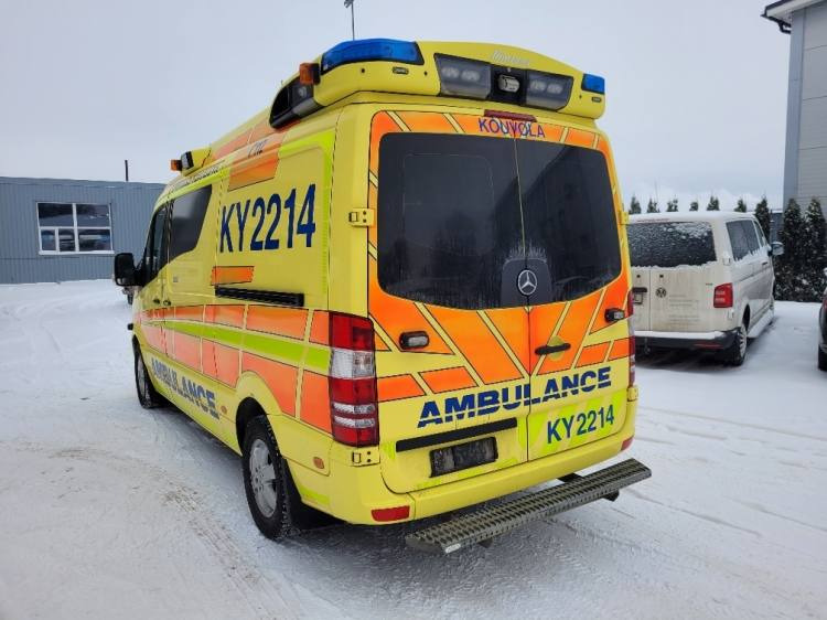 MERCEDES – BENZ SPRINTER AMBULANCE (TAMLANS) KLIMA, 11.2016, EURO 6 - Vozilo hitne pomoći: slika 5 MERCEDES – BENZ SPRINTER AMBULANCE (TAMLANS) KLIMA, 11.2016, EURO 6 - Vozilo hitne pomoći: slika 5