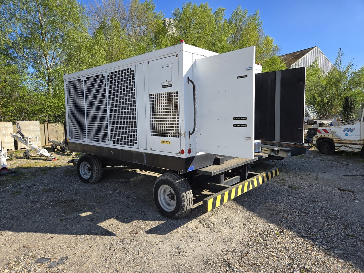 Trielectron Air conditioning ACU-5080DE - Aerodromska oprema: slika 1 Trielectron Air conditioning ACU-5080DE - Aerodromska oprema: slika 1