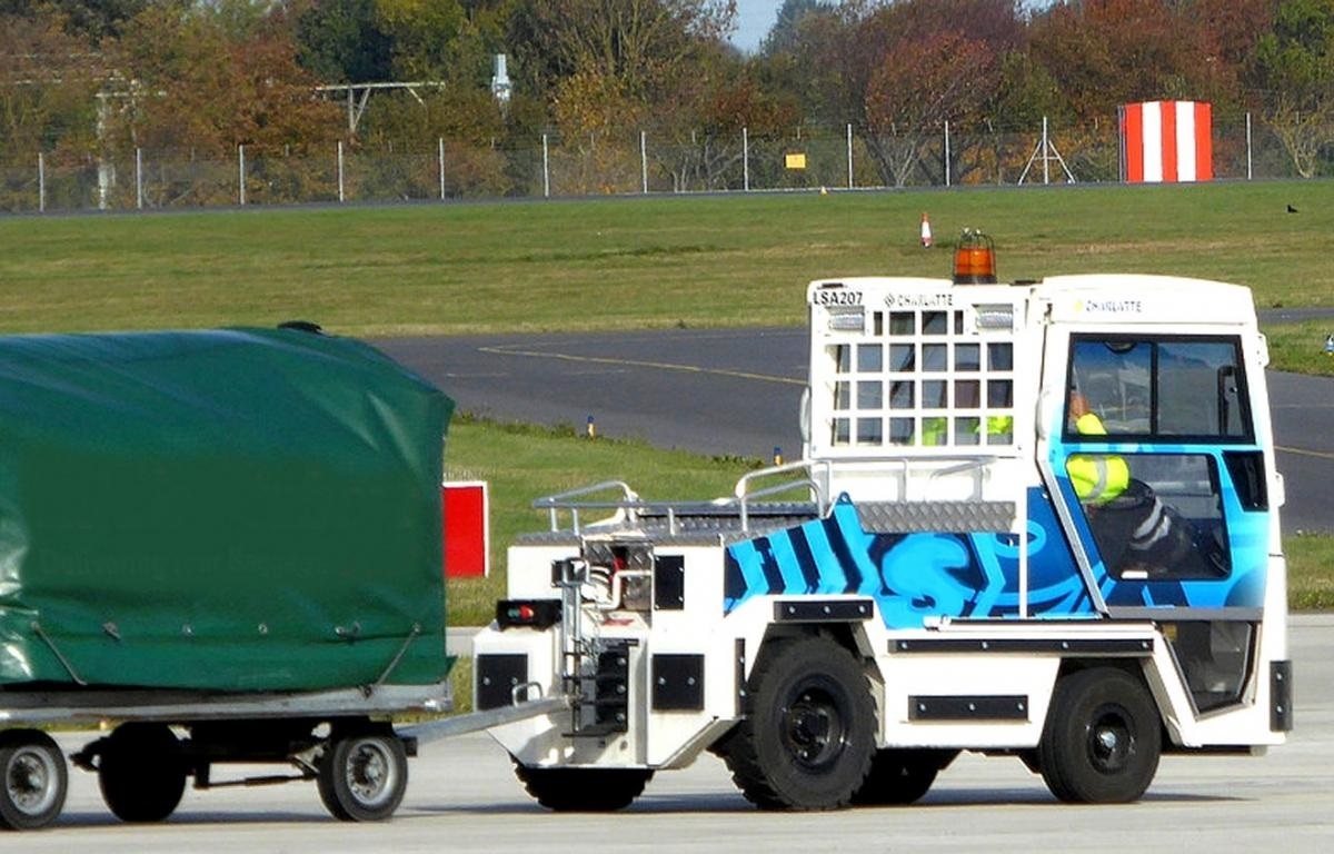 Charlatte TE135 - Traktor za prtljag: slika 2 Charlatte TE135 - Traktor za prtljag: slika 2